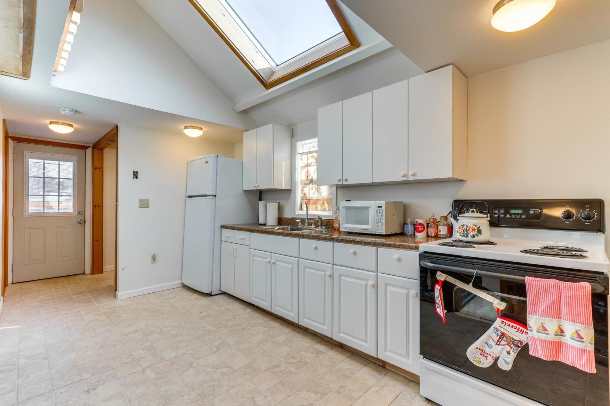 Charming Old Lyme Cottage, Steps To Private Beach! المظهر الخارجي الصورة
