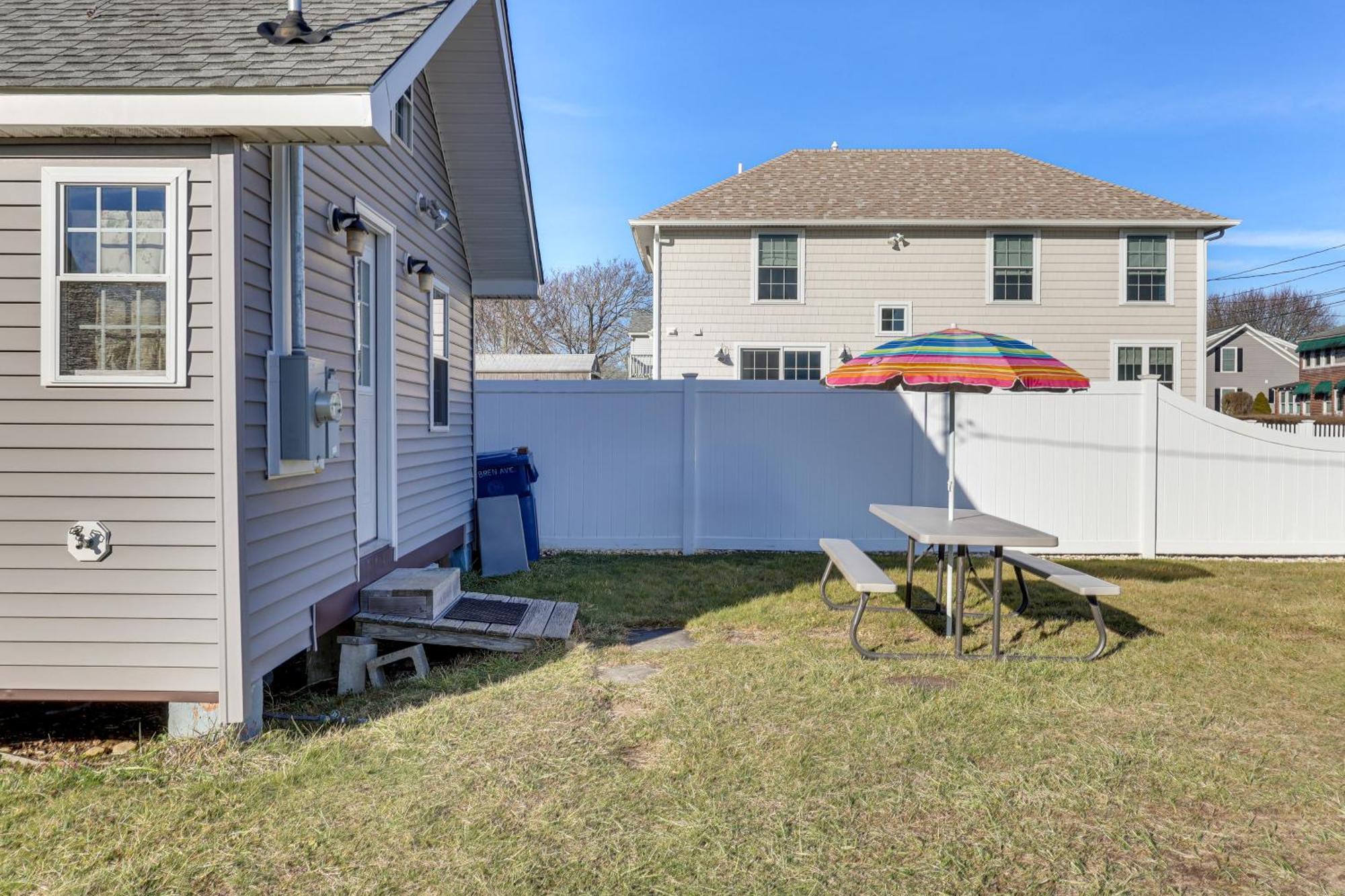 Charming Old Lyme Cottage, Steps To Private Beach! المظهر الخارجي الصورة